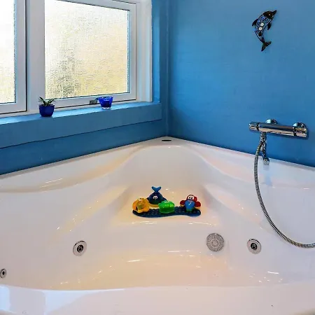 10 Person In Hadsund