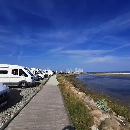 10 Person In * Hadsund