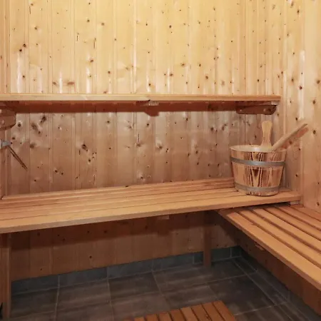 Elegant In With Sauna Holiday home