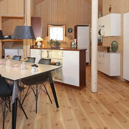 Elegant In With Sauna Hadsund